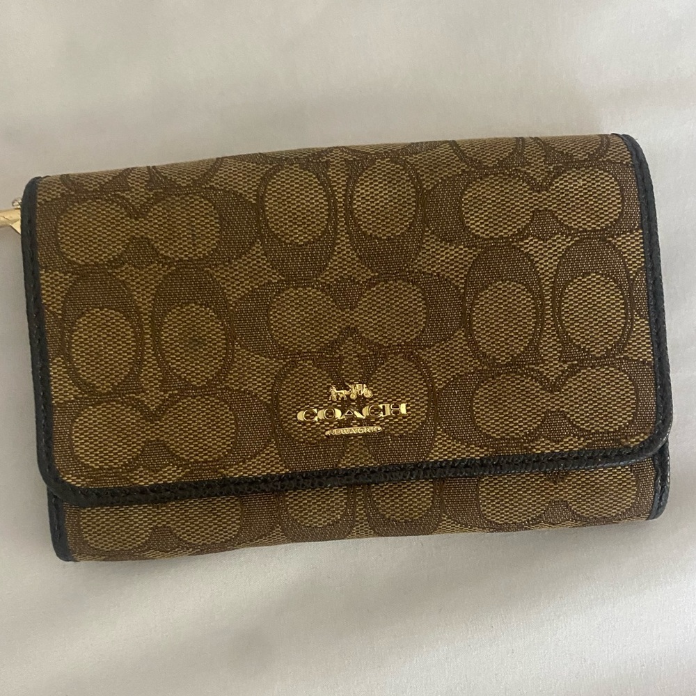 Coach wallet